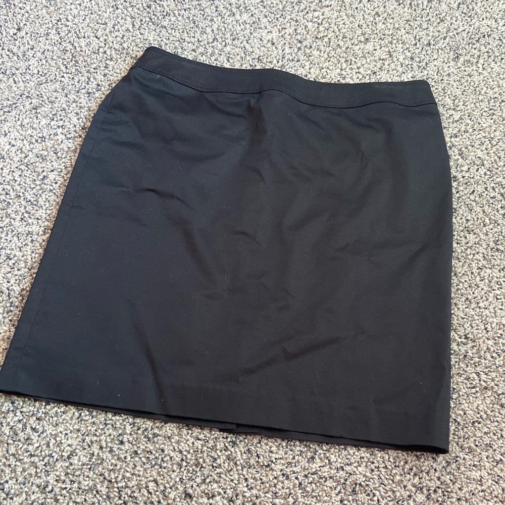 2/$15 LOFT ANN TAYLOR SKIRT!!